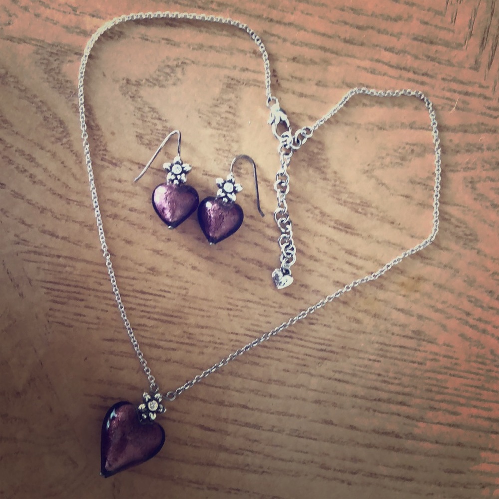 Beautiful Matching earring/necklace set